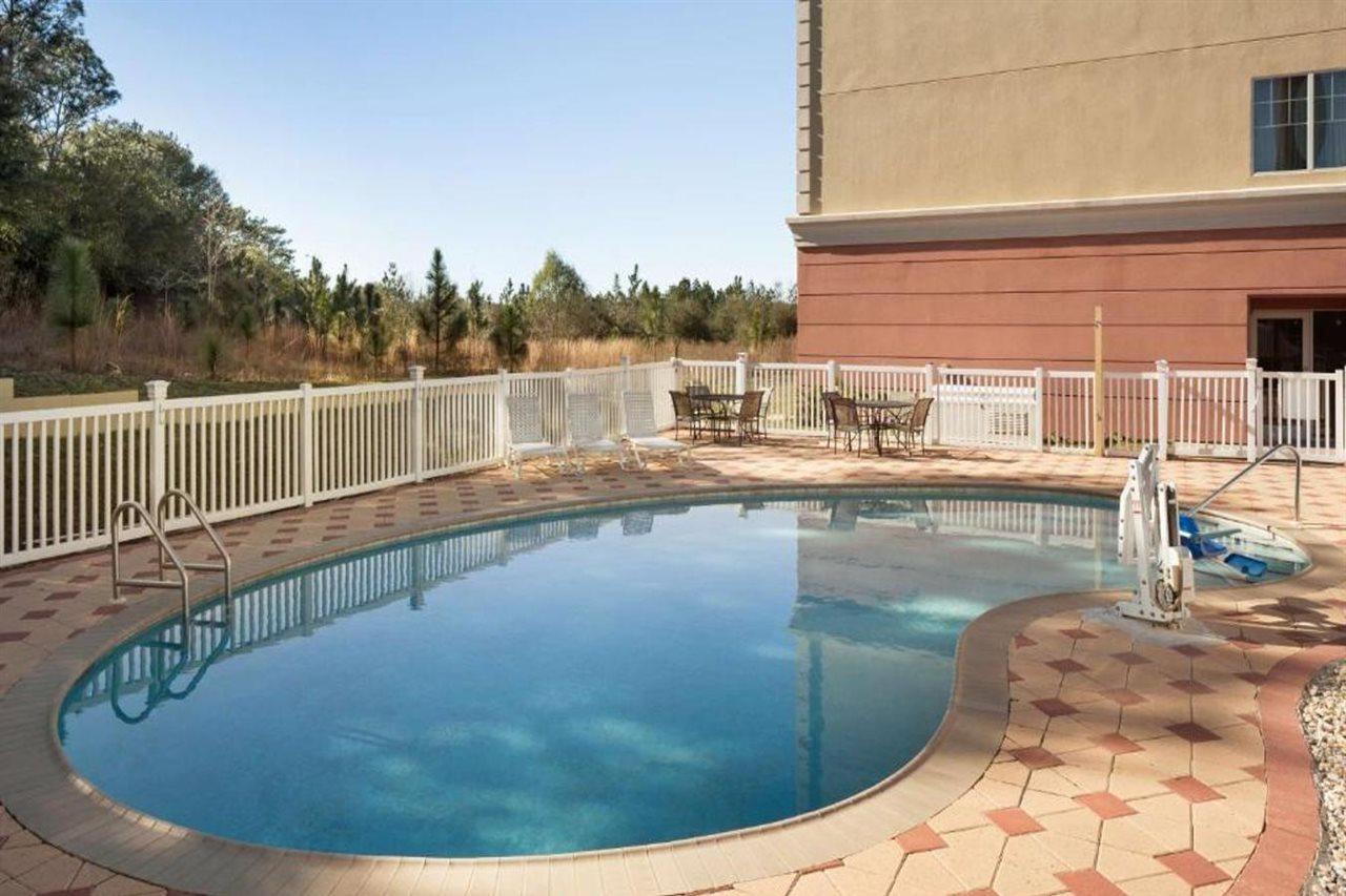 Country Inn & Suites By Radisson, Crestview, Fl Extérieur photo